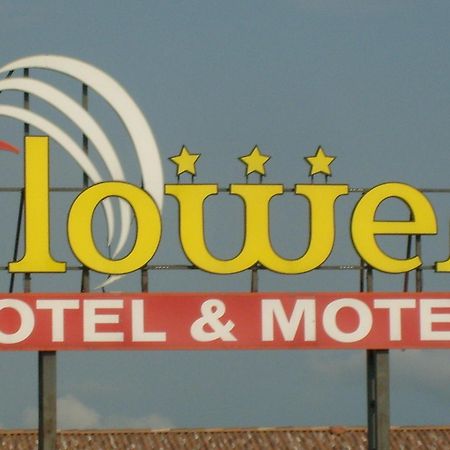 Hotel Motel Flower Novi Ligure Extérieur photo